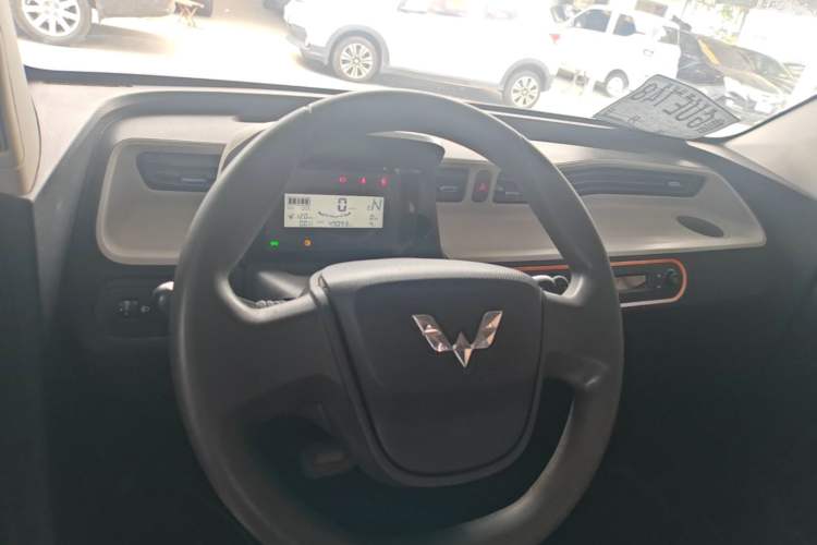 Used Wuling Hongguang MINIEV 2020 Easy Version Lithium-Ion Battery Center Console