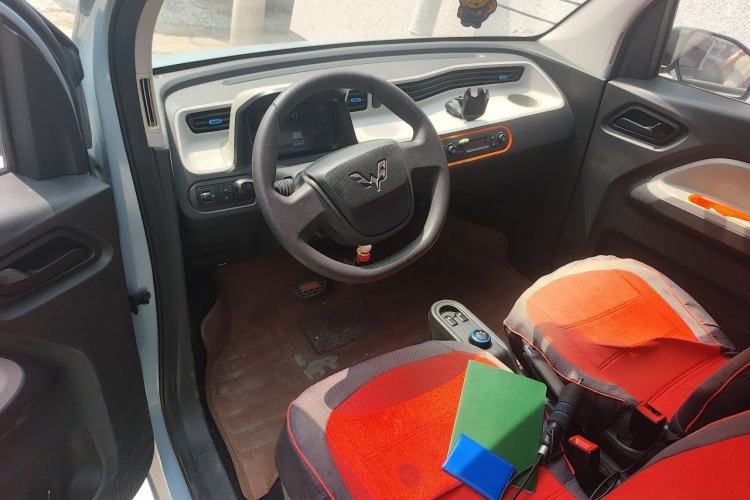Used Wuling Hongguang MINIEV 2020 Zizai Version Lithium-NMC Center Console