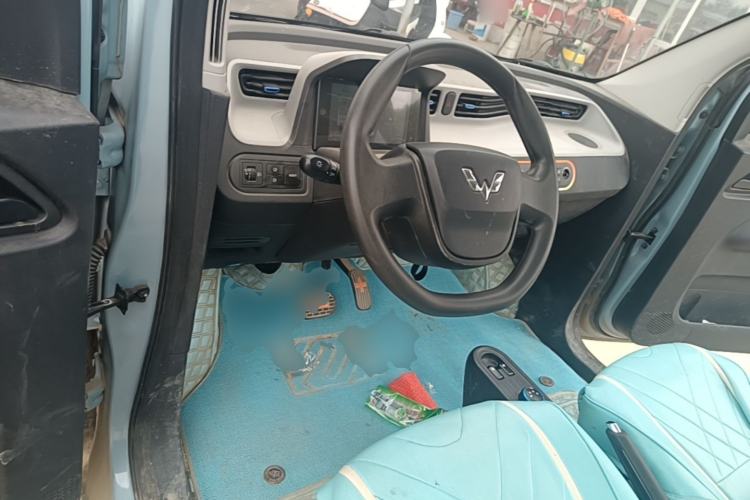 Used Wuling Hongguang MINIEV 2020 Enjoyment Model Lithium Iron Phosphate Center Console