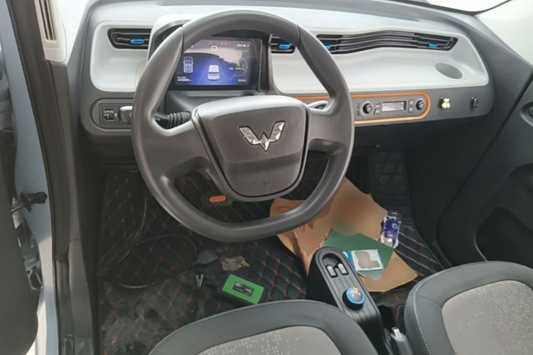 Used Wuling Hongguang MINIEV 2020 Enjoyment Model Lithium Iron Phosphate Center Console
