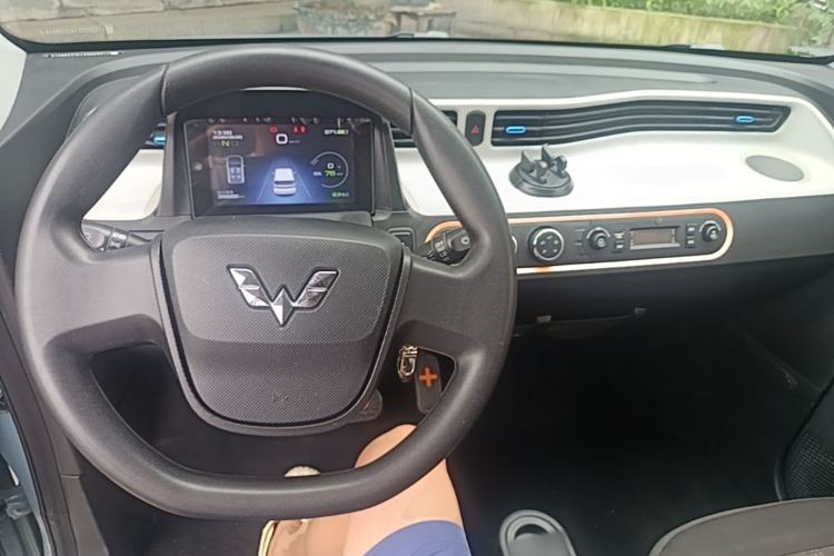 Used Wuling Hongguang MINIEV 2020 Easy Version Lithium-Ion Battery Center Console