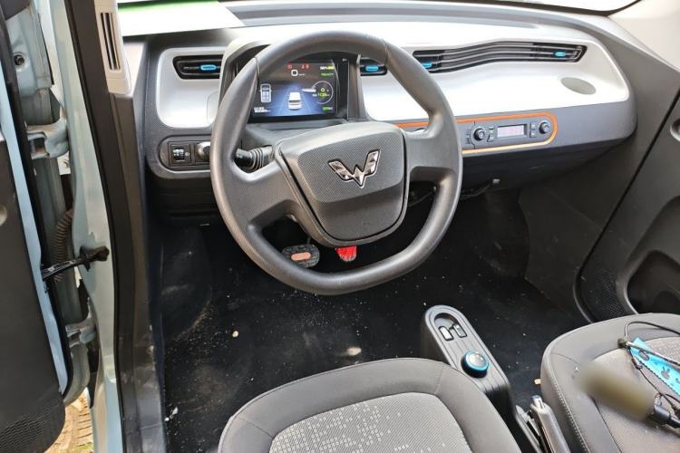 Used Wuling Hongguang MINIEV 2020 Zizai Version Lithium-NMC Center Console