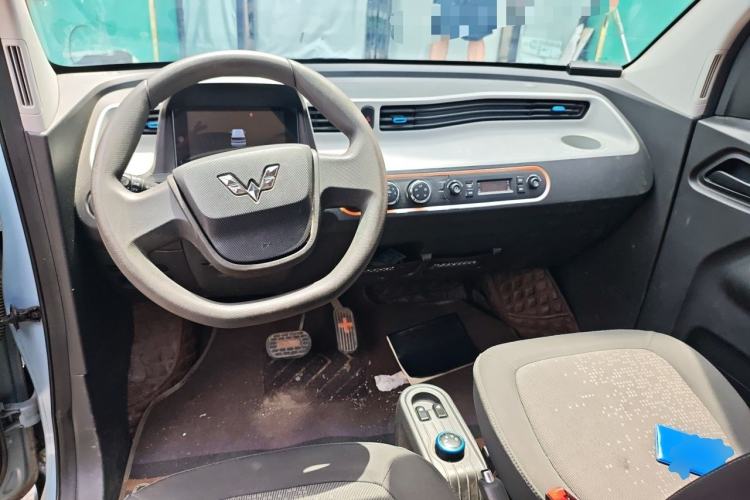 Used Wuling Hongguang MINIEV 2020 Zizai Version Lithium-NMC Center Console