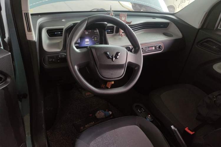Used Wuling Hongguang MINIEV 2020 Zizai Version Lithium-NMC Center Console
