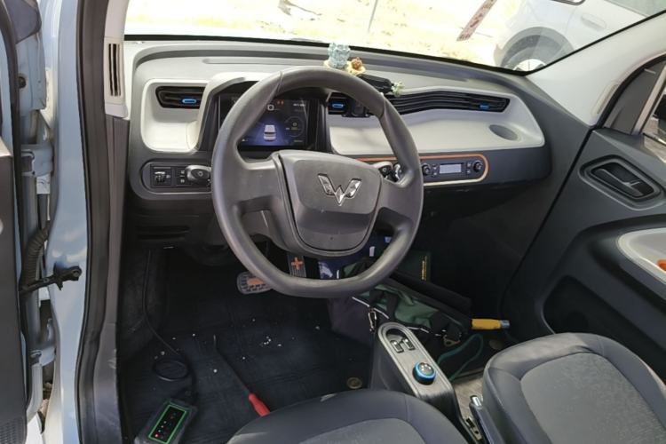 Used Wuling Hongguang MINIEV 2020 Zizai Version Lithium-NMC Center Console