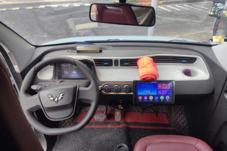 Used Wuling Hongguang MINIEV 2020 Zizai Version Lithium-NMC Center Console