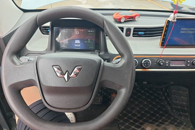 Used Wuling Hongguang MINIEV 2020 Enjoy Edition Lithium-Ion Battery Center Console