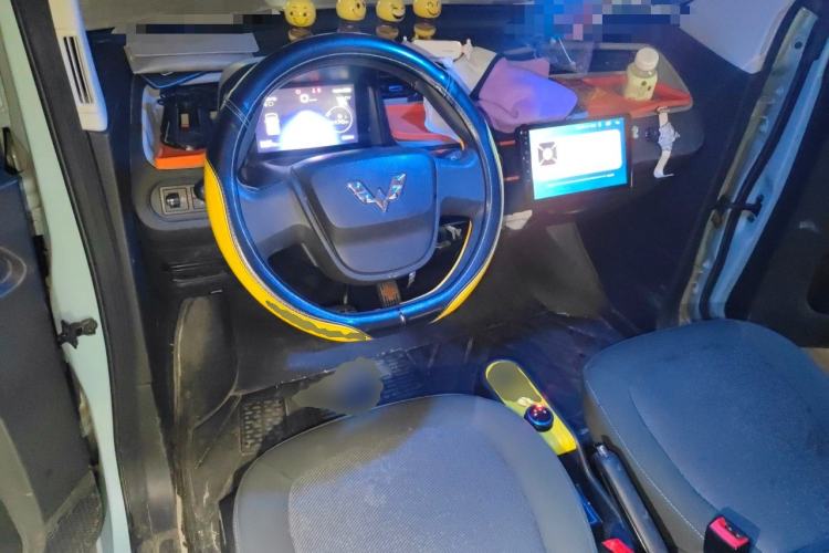 Used Wuling Hongguang MINIEV 2020 Enjoy Edition Lithium-Ion Battery Center Console