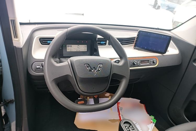 Used Wuling Hongguang MINIEV 2020 Easy Version Lithium-Ion Battery Center Console