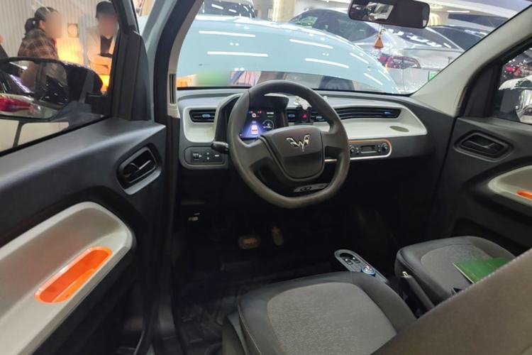 Used Wuling Hongguang MINIEV 2020 Enjoy Edition Lithium-Ion Battery Center Console