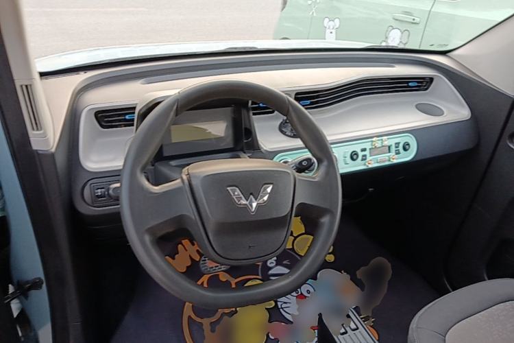 Used Wuling Hongguang MINIEV 2020 Lite Version Lithium Iron Phosphate Center Console