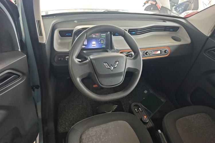 Used Wuling Hongguang MINIEV 2020 Enjoyment Model Lithium Iron Phosphate Center Console