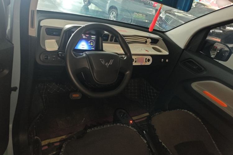 Used Wuling Hongguang MINIEV 2020 Zizai Version Lithium-NMC Center Console