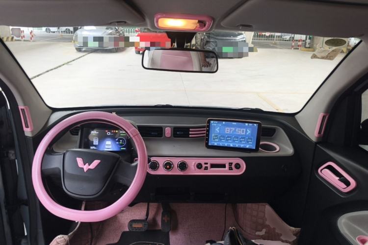 Used Wuling Hongguang MINIEV 2020 Zizai Version Lithium-NMC Center Console