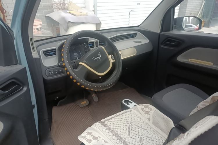 Used Wuling Hongguang MINIEV 2020 Enjoyment Model Lithium Iron Phosphate Center Console