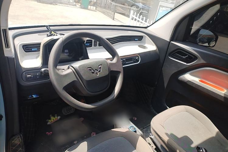 Used Wuling Hongguang MINIEV 2020 Zizai Version Lithium-NMC Center Console