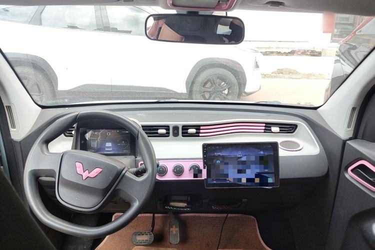 Used Wuling Hongguang MINIEV 2020 Enjoyment Model Lithium Iron Phosphate Center Console