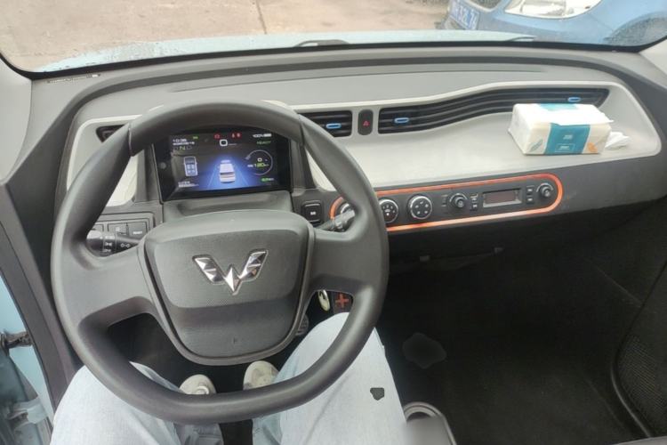 Used Wuling Hongguang MINIEV 2020 Zizai Version Lithium-NMC Center Console