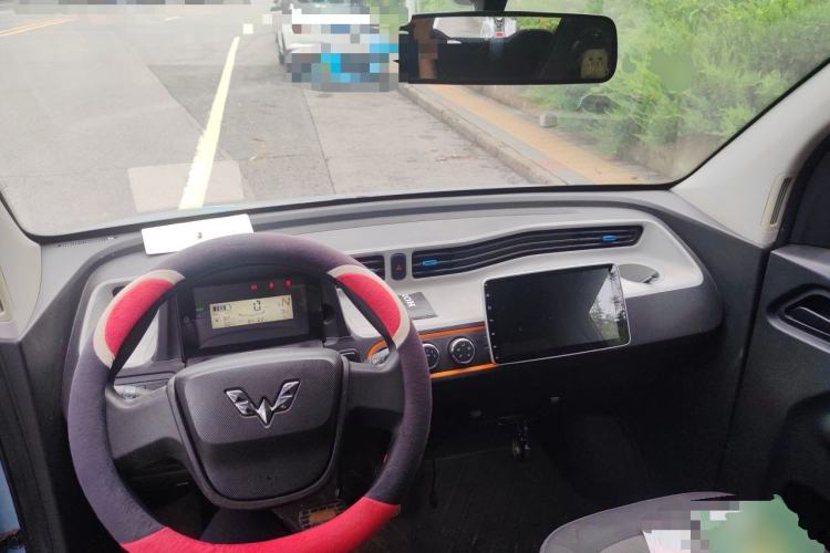 Used Wuling Hongguang MINIEV 2020 Easy Version Lithium-Ion Battery Center Console