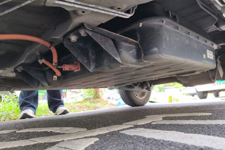 Used Wuling Hongguang MINIEV 2020 Zizai Version Lithium-NMC Chassis Front Left