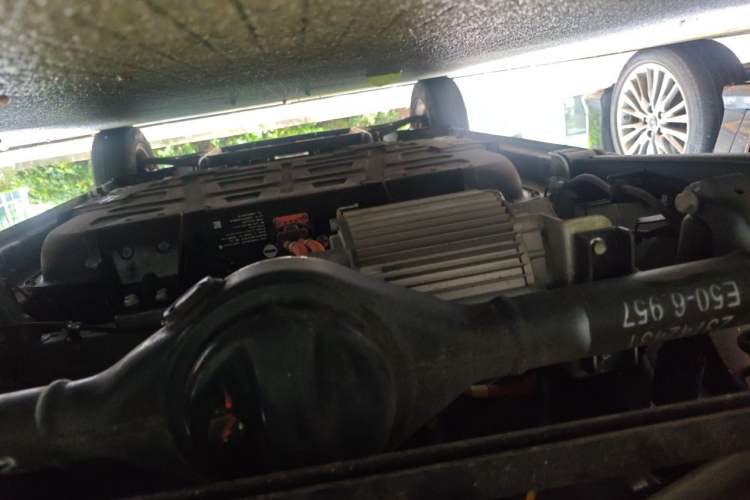 Used Wuling Hongguang MINIEV 2020 Enjoyment Model Lithium Iron Phosphate Chassis Rear