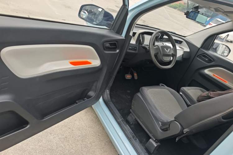 Used Wuling Hongguang MINIEV 2020 Enjoyment Model Lithium Iron Phosphate Driver Seat