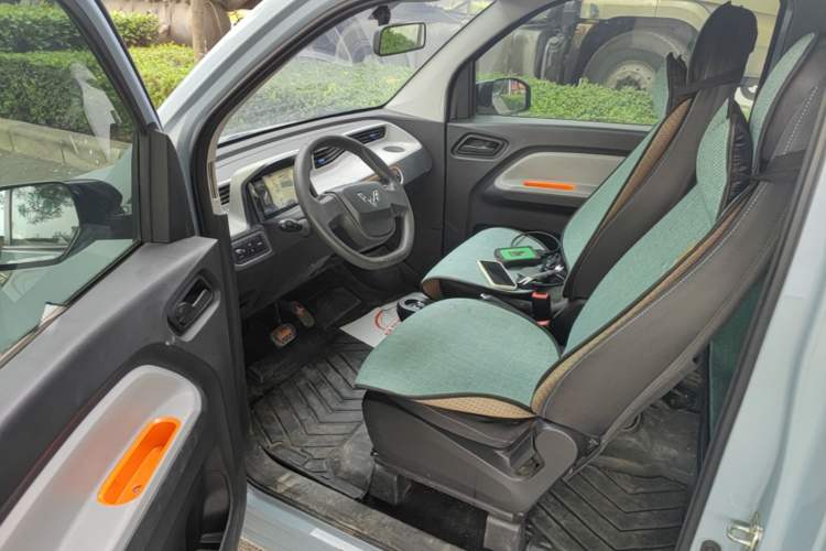 Used Wuling Hongguang MINIEV 2020 Freedom Version Lithium Iron Phosphate Driver Seat