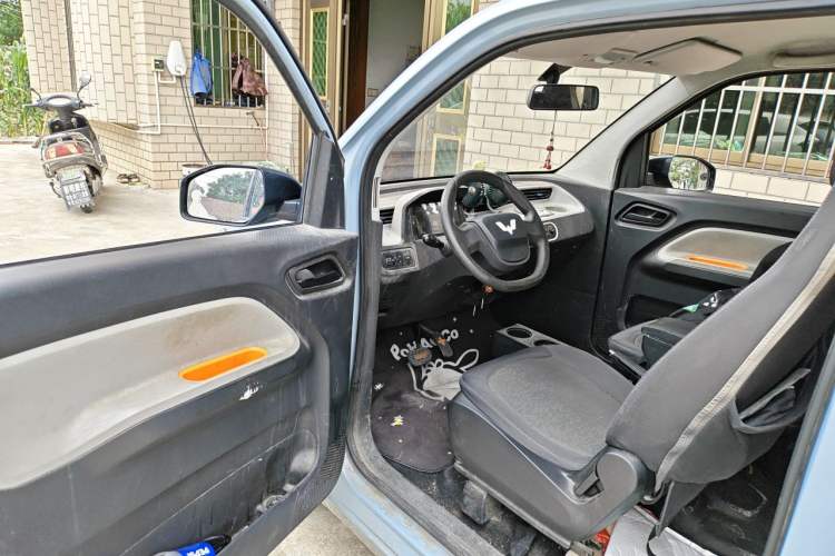 Used Wuling Hongguang MINIEV 2020 Zizai Version Lithium-NMC Driver Seat
