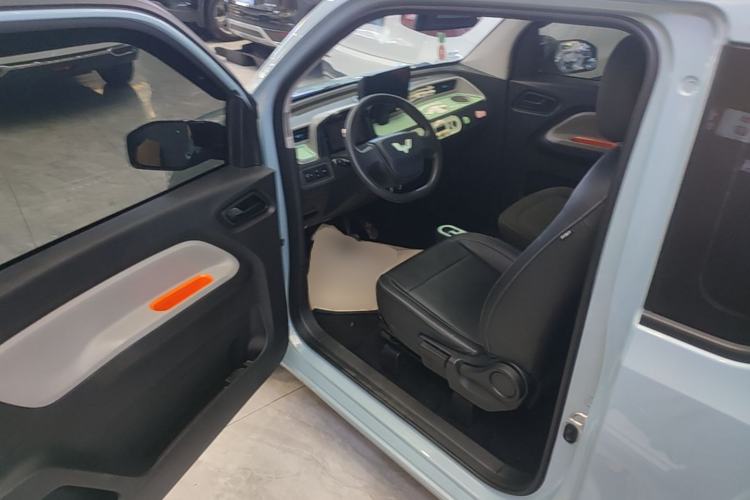 Used Wuling Hongguang MINIEV 2020 Enjoyment Model Lithium Iron Phosphate Driver Seat