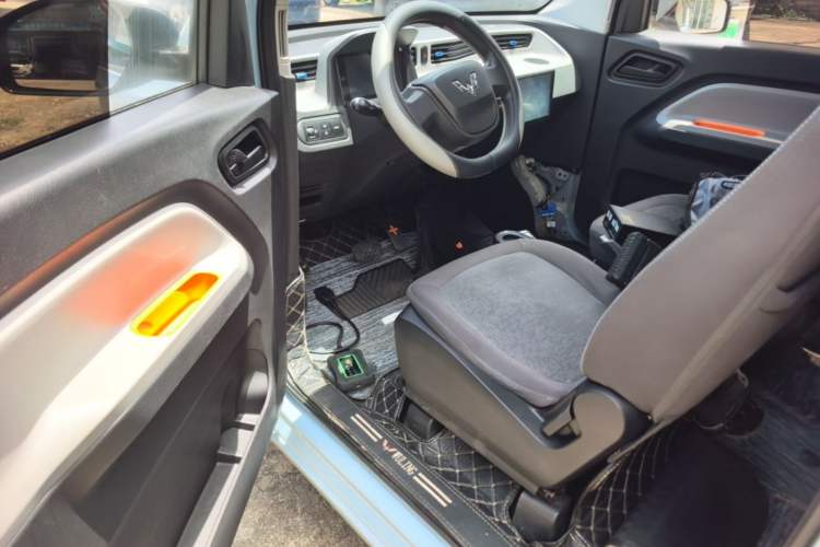 Used Wuling Hongguang MINIEV 2020 Enjoy Edition Lithium-Ion Battery Driver Seat