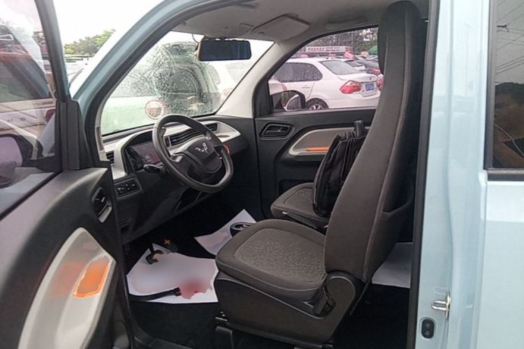 Used Wuling Hongguang MINIEV 2020 Freedom Version Lithium Iron Phosphate Driver Seat