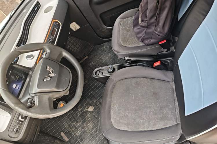 Used Wuling Hongguang MINIEV 2020 Freedom Version Lithium Iron Phosphate Driver Seat