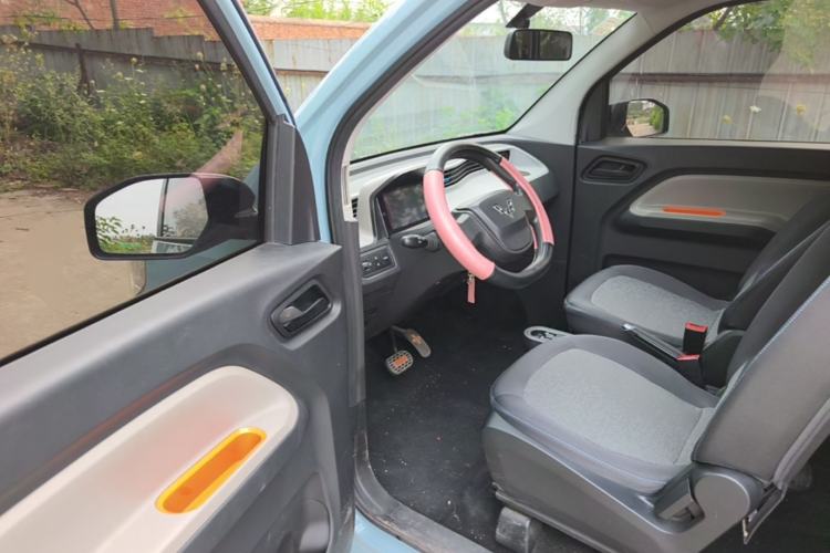 Used Wuling Hongguang MINIEV 2020 Freedom Version Lithium Iron Phosphate Driver Seat