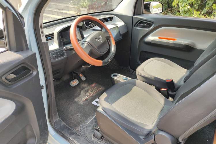 Used Wuling Hongguang MINIEV 2020 Freedom Version Lithium Iron Phosphate Driver Seat