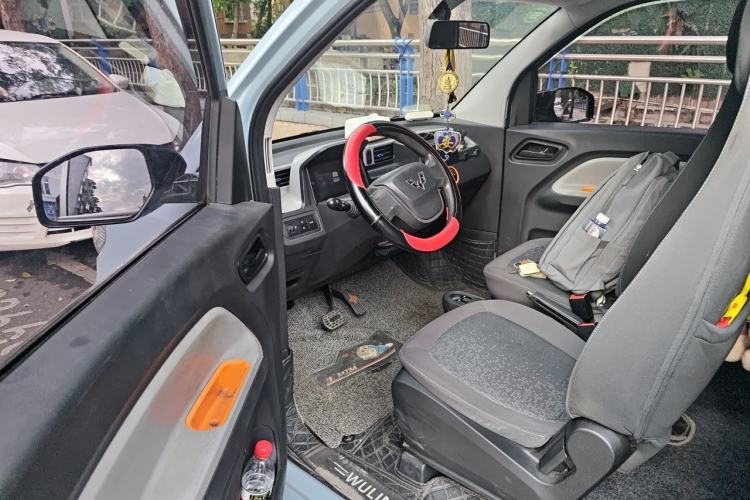 Used Wuling Hongguang MINIEV 2020 Zizai Version Lithium-NMC Driver Seat