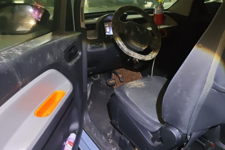 Used Wuling Hongguang MINIEV 2020 Freedom Version Lithium Iron Phosphate Driver Seat