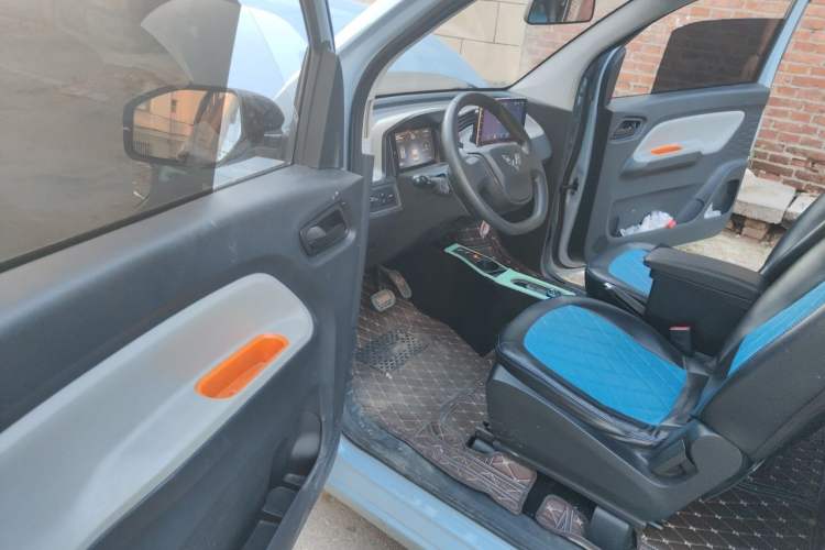 Used Wuling Hongguang MINIEV 2020 Enjoyment Model Lithium Iron Phosphate Driver Seat