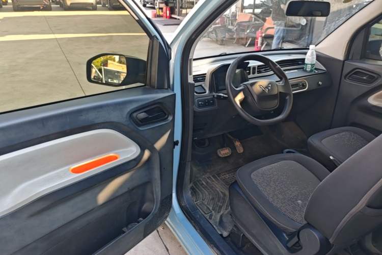 Used Wuling Hongguang MINIEV 2020 Freedom Version Lithium Iron Phosphate Driver Seat