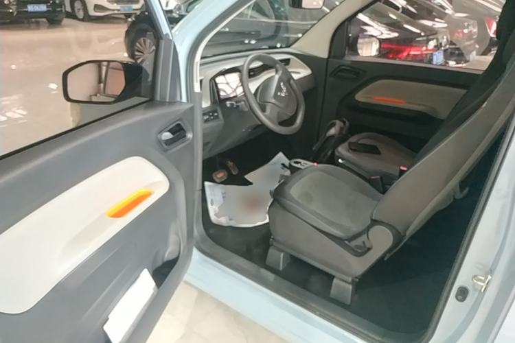 Used Wuling Hongguang MINIEV 2020 Freedom Version Lithium Iron Phosphate Driver Seat