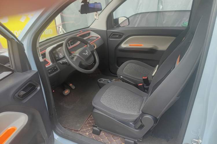 Used Wuling Hongguang MINIEV 2020 Enjoyment Model Lithium Iron Phosphate Driver Seat