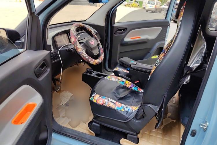 Used Wuling Hongguang MINIEV 2020 Enjoyment Model Lithium Iron Phosphate Driver Seat