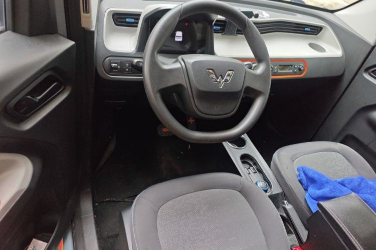 Used Wuling Hongguang MINIEV 2020 Enjoyment Model Lithium Iron Phosphate Driver Seat