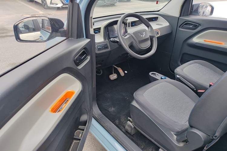 Used Wuling Hongguang MINIEV 2020 Enjoy Edition Lithium-Ion Battery Driver Seat