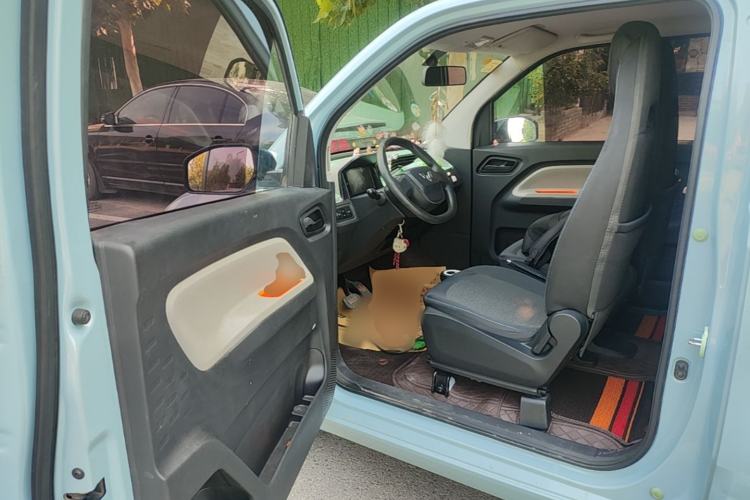 Used Wuling Hongguang MINIEV 2020 Enjoyment Model Lithium Iron Phosphate Driver Seat
