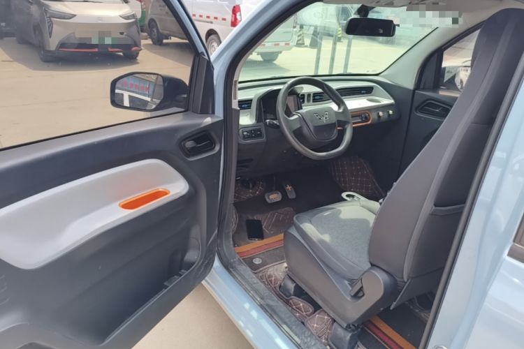 Used Wuling Hongguang MINIEV 2020 Zizai Version Lithium-NMC Driver Seat