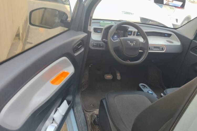 Used Wuling Hongguang MINIEV 2020 Freedom Version Lithium Iron Phosphate Driver Seat