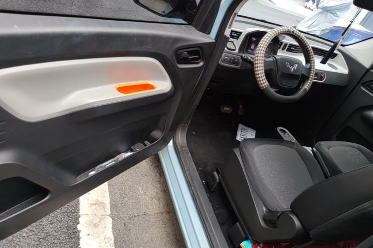 Used Wuling Hongguang MINIEV 2020 Freedom Version Lithium Iron Phosphate Driver Seat