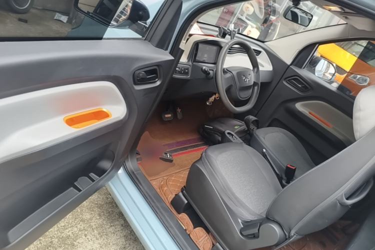 Used Wuling Hongguang MINIEV 2020 Enjoyment Model Lithium Iron Phosphate Driver Seat