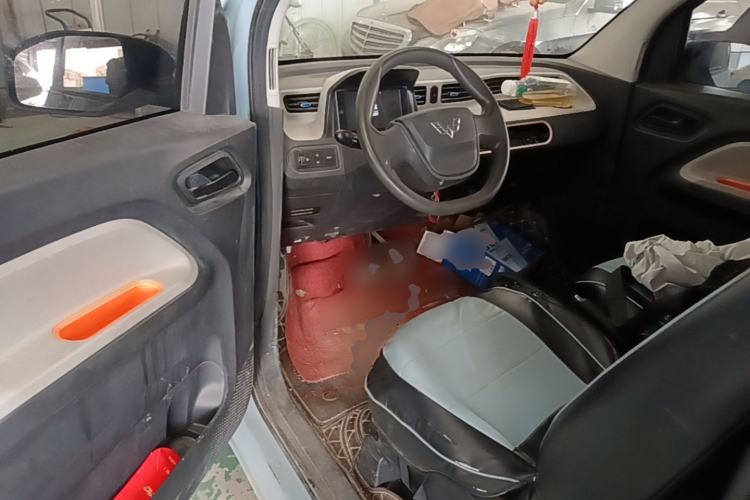 Used Wuling Hongguang MINIEV 2020 Zizai Version Lithium-NMC Driver Seat