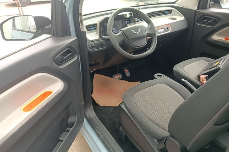 Used Wuling Hongguang MINIEV 2020 Enjoyment Model Lithium Iron Phosphate Driver Seat